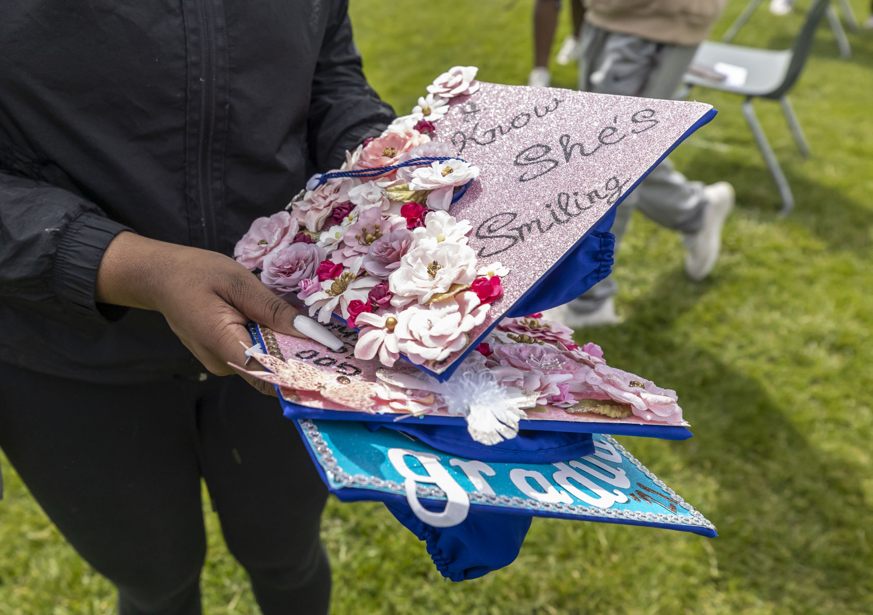 Macarthur grad caps 5 051421.JPG